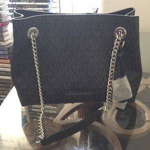 Michael Kors Jet Set Chain medium messenger bag